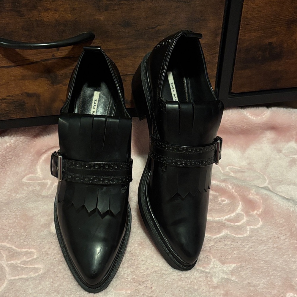 ZARA BASIC COLLECTION Black Leather women’s Shoes